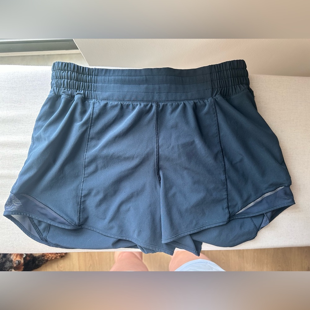Lululemon Hotty Hot High Rise 4”